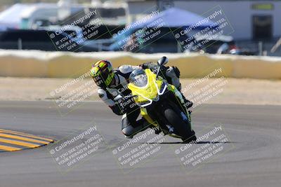 media/Oct-09-2022-SoCal Trackdays (Sun) [[95640aeeb6]]/Turn 2 (1110am)/